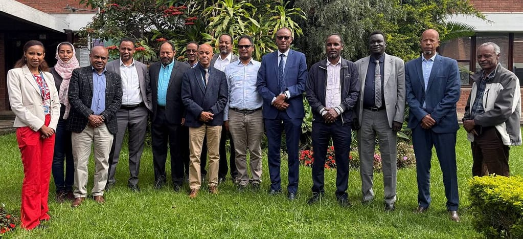 Representatives from Addis Ababa University, Ethiopia’s Ministry of Water and Energy, Eastern Nile Technical Regional Office, Ethiopia Disaster Risk Management Commission, International Water Management Institute and independent experts at the roundtable on water, energy, food and ecosystem cooperation in the Eastern Nile Basin. Photo: Rahel Mesganaw/IWMI