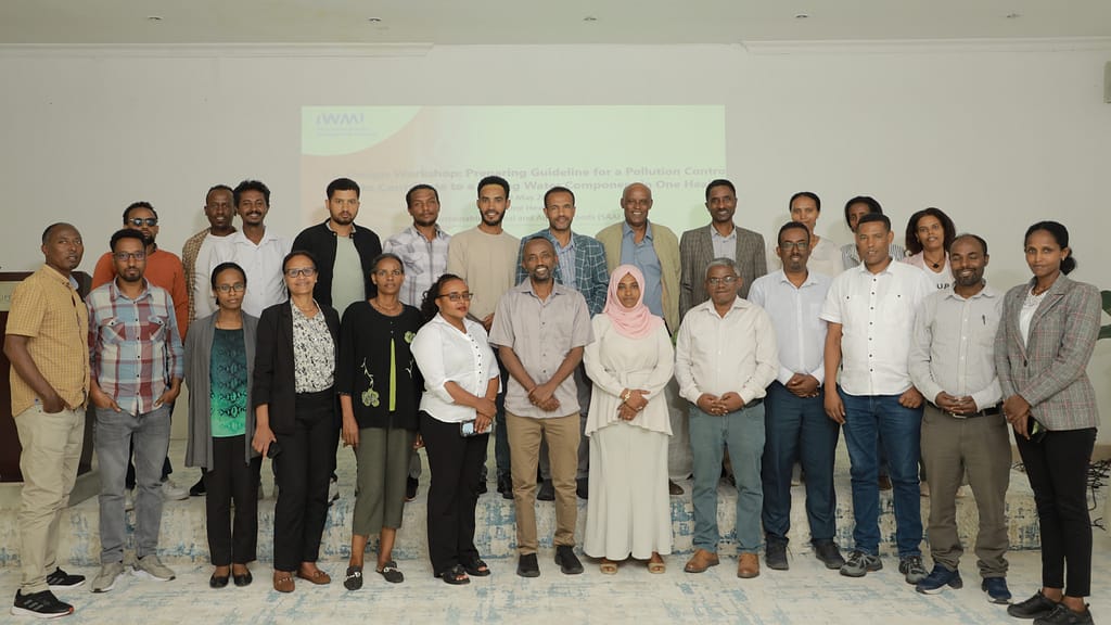 Experts from 10 organizations met at IWMI’s May 2025 workshop in Ethiopia to draft guidelines for pollution control and water quality, highlighting water’s role in advancing One Health. Photo: IWMI