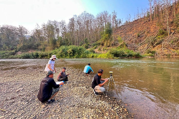 Project team members about to depart for fieldwork in Luangprabang Province, Lao PDR. Photo credit: Somphasith Douangsavanh/IWMI