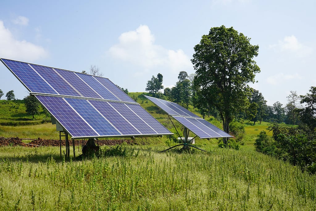 Solar irrigation pump site at Kevlari, Mandla, Madhya Pradesh. Photo: Tanmoy Bhaduri/IWMI