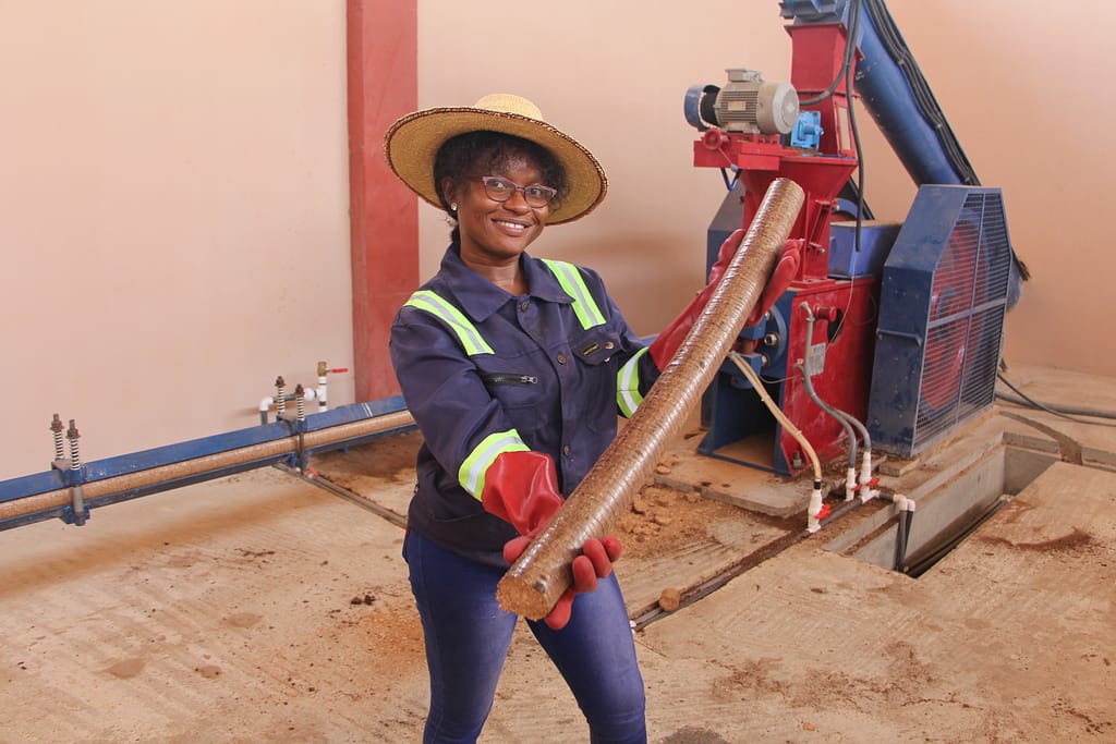 Biomass briquette production from agri-waste. Photo: Eric Nartey/IWMI