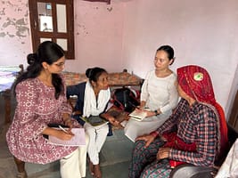 Women enumerator undertaking the GESI module of the PM Kusum Survey in Rajasthan. Photo: Laxman Prasad / Primary Survey Organization