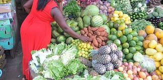 CGIAR Better Diets and Nutrition Program A woman sells vegetables in Accra, Ghana. Photographer Felix Antonio. IWMI