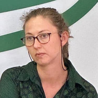 Nora Hanke-Louw