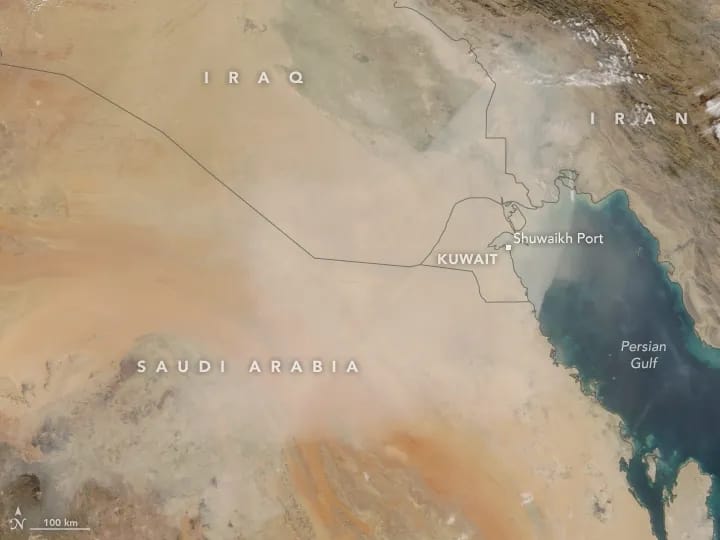 In October 2017, a large dust storm darkened skies over Iraq and Saudi Arabia. The Moderate Resolution Imaging Spectroradiometer (MODIS) on NASA’s Terra satellite captured this natural-color image of dust over the region on the morning of Oct. 29, 2017. Photo: NASA
