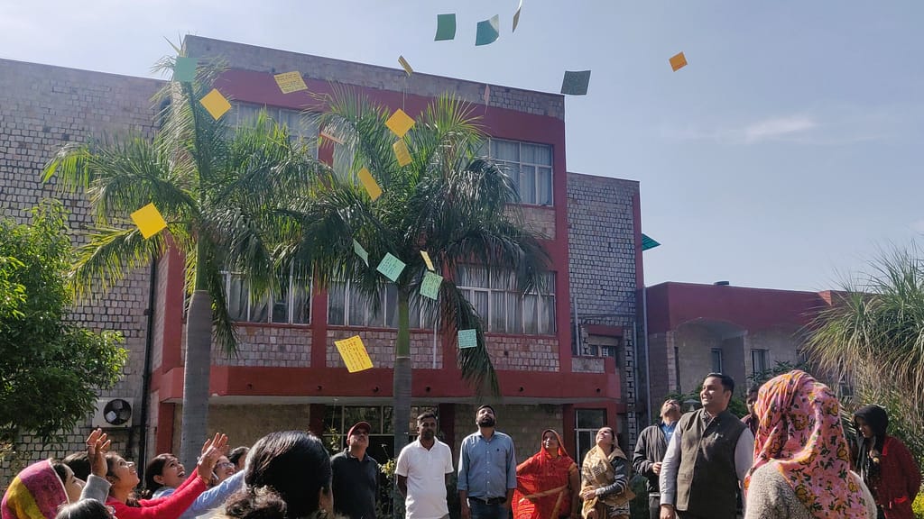 Participants celebrate the successful conclusion of the workshop in Jaipur, India. Photo: Anurag Banerjee/IWMI