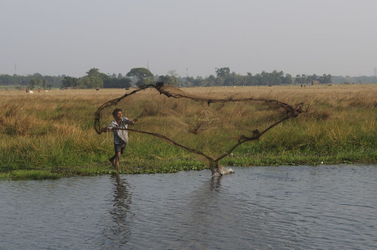 Increasing the benefits and sustainability of irrigation through the integration of fisheries: a guide for water planners, managers and engineers Increasing the benefits and sustainability of irrigation through the integration of fisheries: a guide for water planners, managers and engineers