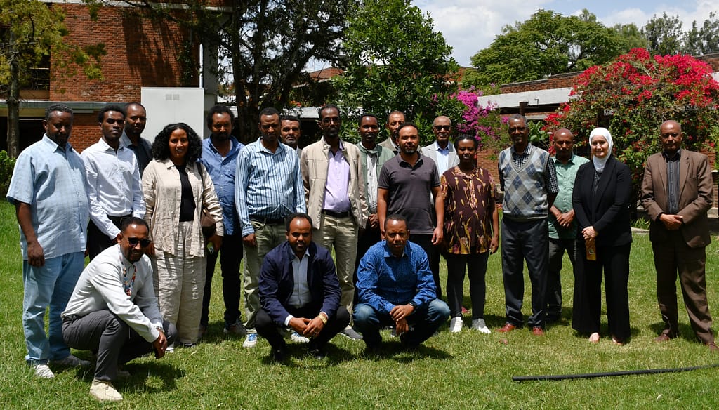 Group photo of stakeholders and participants at the assessing solar-powered irrigation systems scaling workshop in Ethiopia. Photo: IWMI