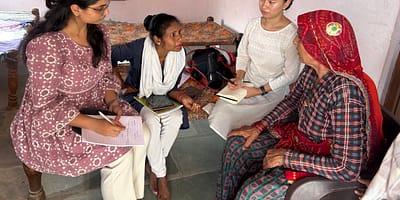 Women enumerator undertaking the GESI module of the PM Kusum Survey in Rajasthan. Photo: Laxman Prasad / Primary Survey Organization