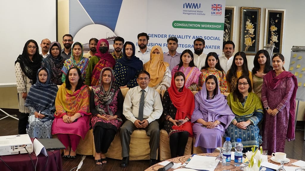 Participants in the gender equality and social inclusion workshop, part of the WRAP project, stand for a group photo. Photo: IWMI.