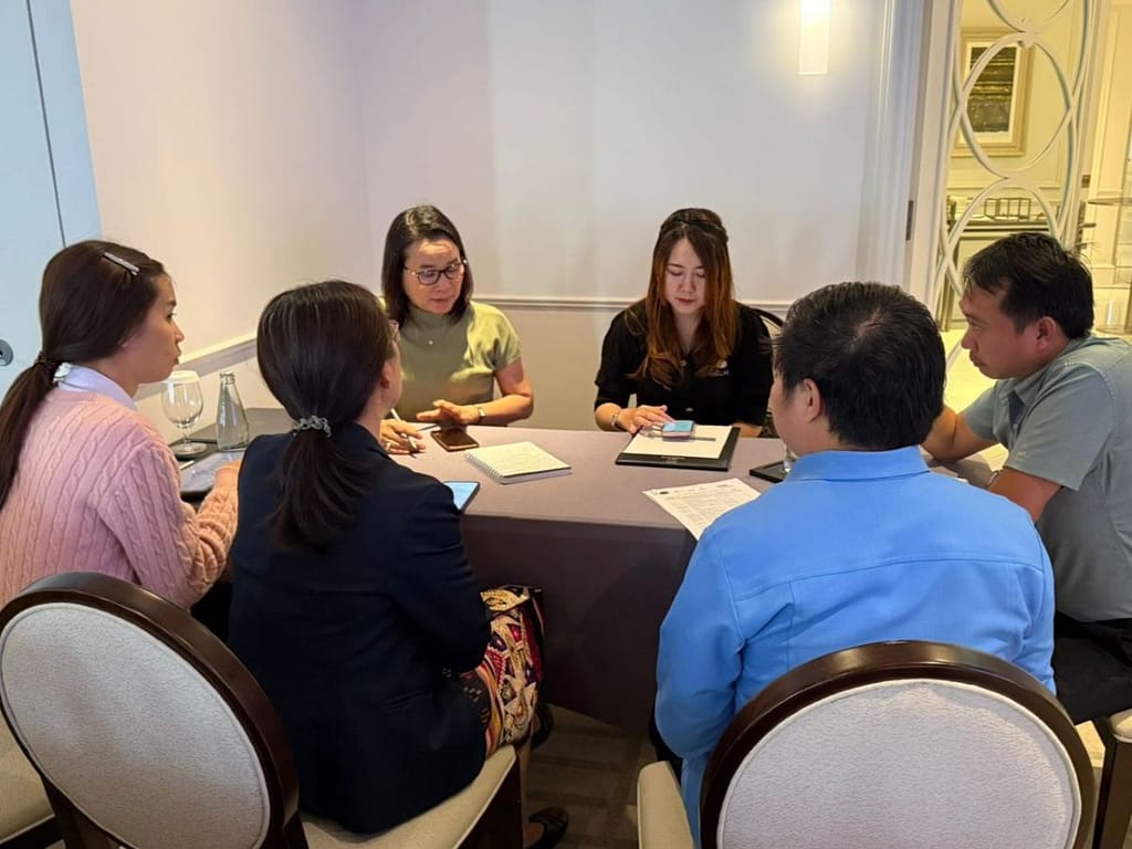 Participants engage in a group work activity during a research training in Lao PDR. The exercise fostered collaboration between government, academia and civil society to strengthen evidence-based agricultural policy. Photo: NAFRI