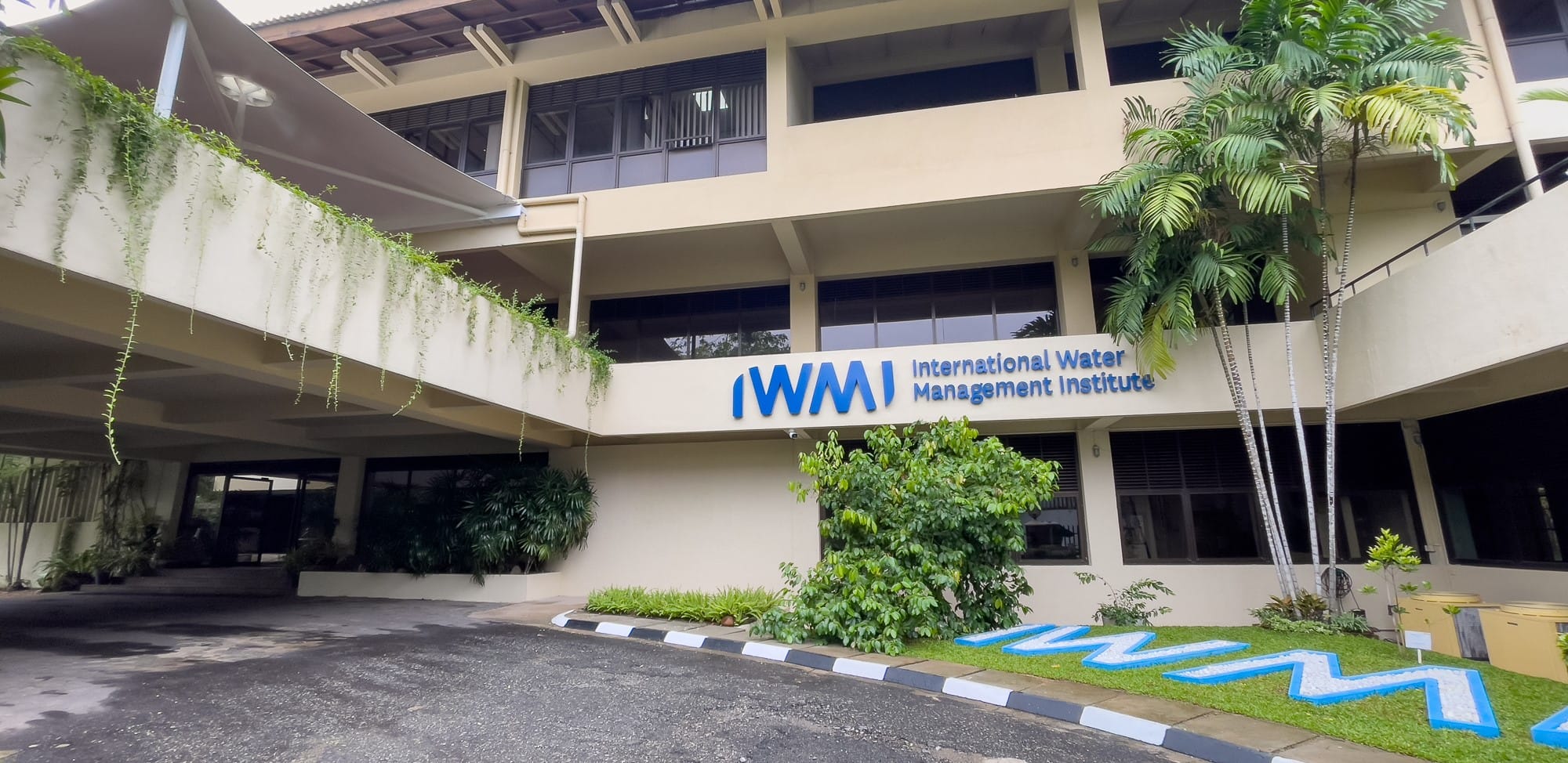 The International Water Management Institute is headquartered in Colombo, Sri Lanka.