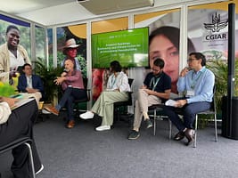 Chris Dickens presents at COP16 in Cali, Colombia (Photo credit: Chathurangi Wickramaratne / IWMI)