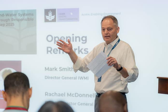 IWMI’s Mark Smith, Director General, gives opening remarks. Photo: Gunarathna Thisal/ Mantaray Films Workshop attendees from across the CGIAR centers pose for a photo.